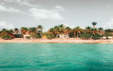 Exploring Ferry Travel in the Caribbean: Experience the Delights of Sun, Sand, and Sea