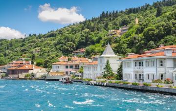 Places that can only be reached by ferry